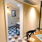 Seven Town House Boutique Hotel