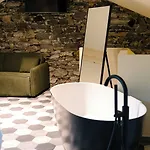 Seven Town House Boutique Hotel