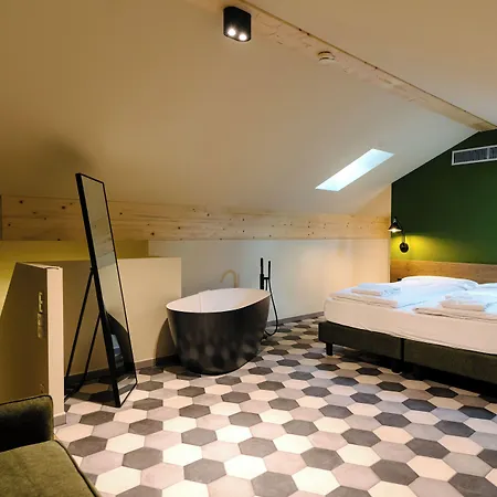 Seven Town House Boutique Hotel