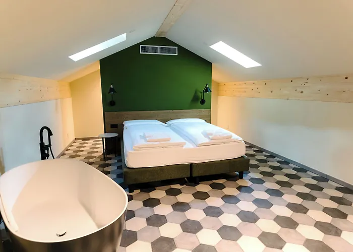 Seven Town House Boutique 3*